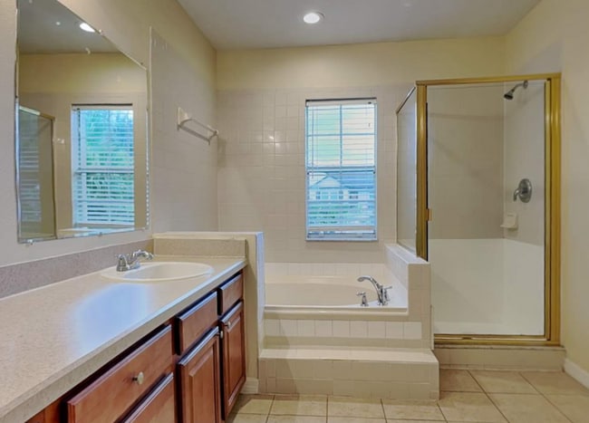 Foto del edificio - 4536 Saddle Creek Pl