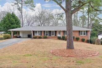 Building Photo - 1055 Tuxedo Dr