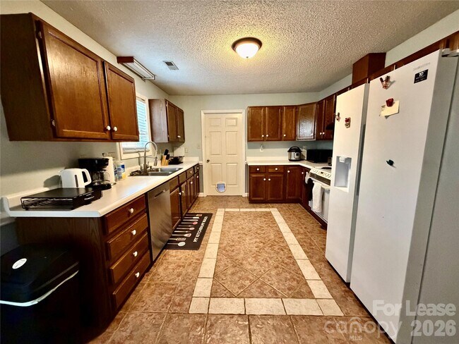 Foto del edificio - 2809 Faircroft Way