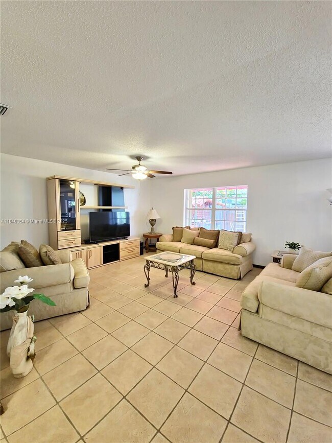 Foto del edificio - 13463 SW 62nd St