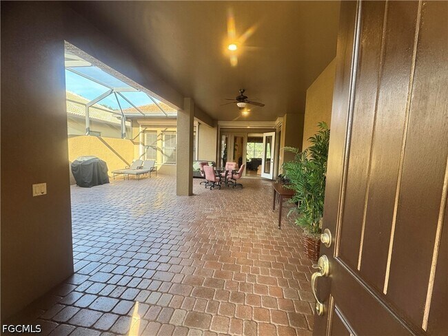 Foto del edificio - 11848 Rosalinda Ct