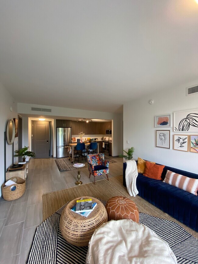 Foto del edificio - 650 NE 62nd St