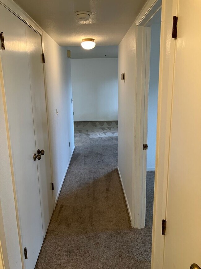 Foto del edificio - Two bedroom condo