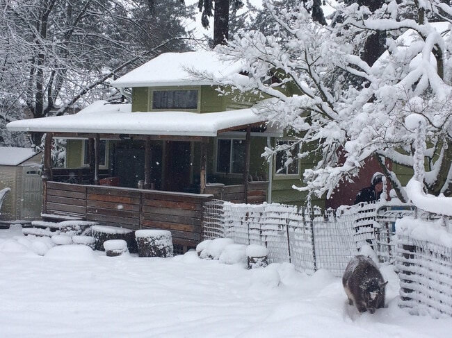 Foto del edificio - 5535 NE Prescott St