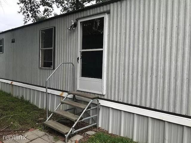 Building Photo - 205 Horne Ln