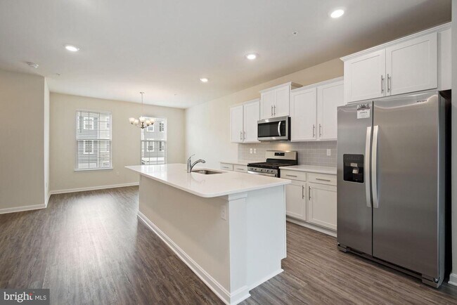 Foto del edificio - 1807 Kellington Ct