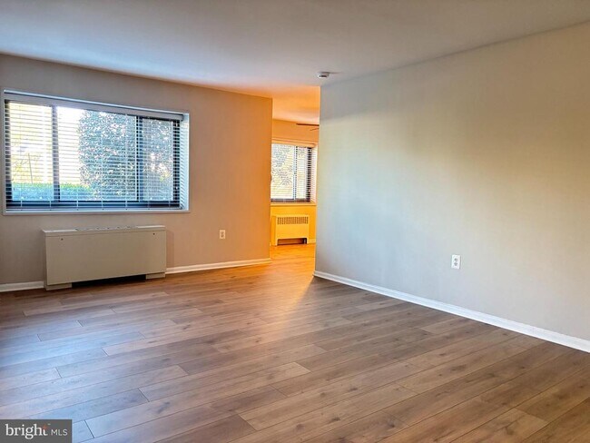 Foto del edificio - 1300 S Arlington Ridge Rd