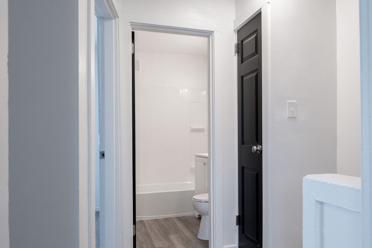 Foto principal - 3BR apartment in Scenic Hills Homes in Mid...
