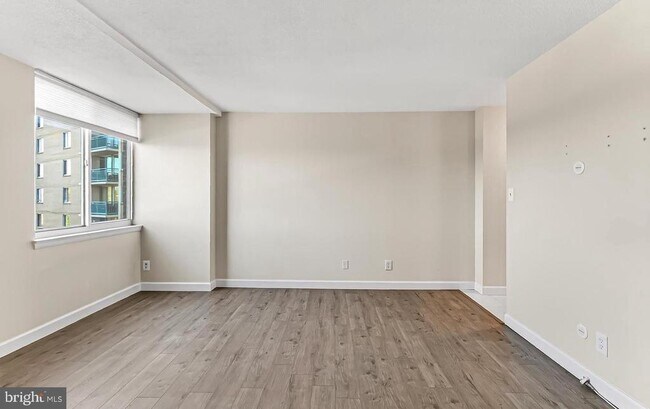 Foto del edificio - 501 Slaters Ln