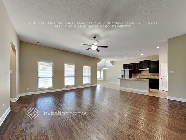 Foto del edificio - 5609 Paradise Dr