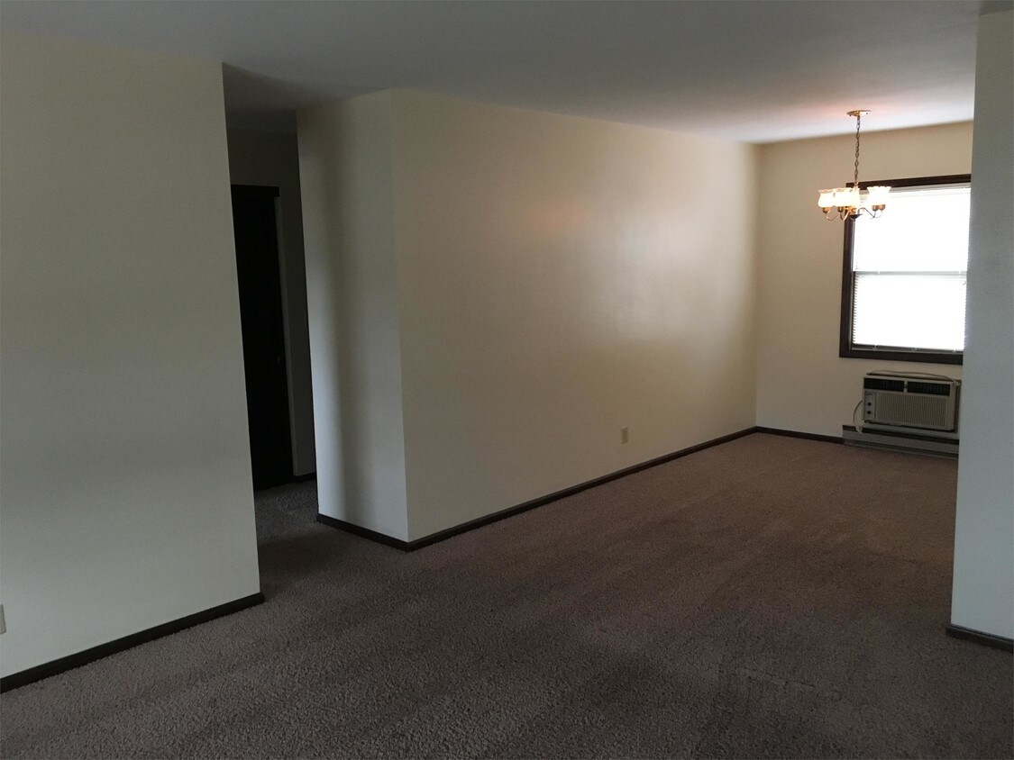 Foto principal - 2820 Birch St