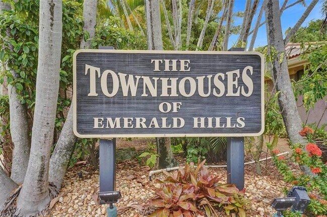 Foto del edificio - 103 Heatherbrook Way