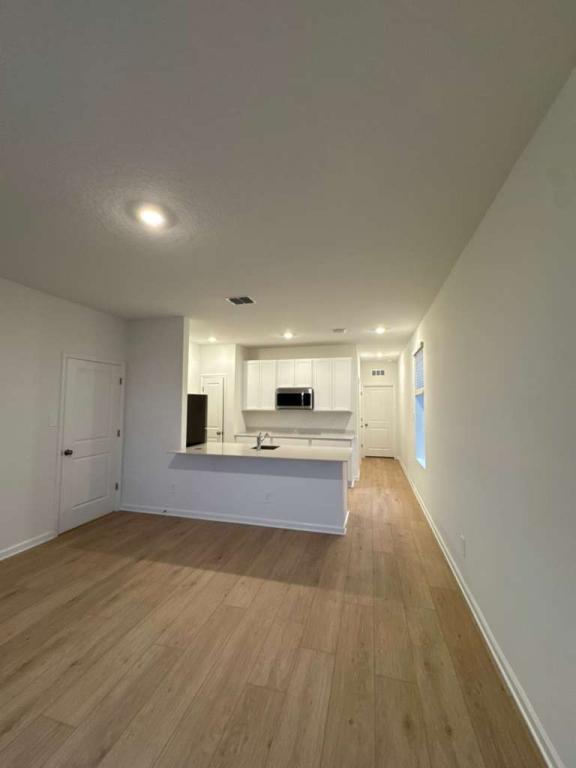 Photo - 4407 Vibernum Ave House