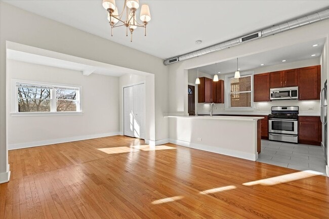 Foto del edificio - 4912 N Washtenaw Ave