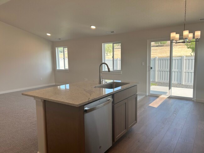 Foto del edificio - 3796 N Anselmo Way