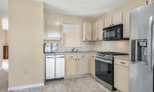 Building Photo - 30 Buttonbush Ct