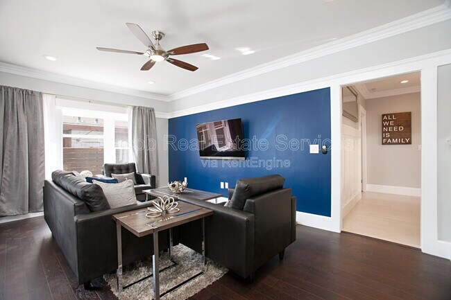 Foto del edificio - 2984 E Street