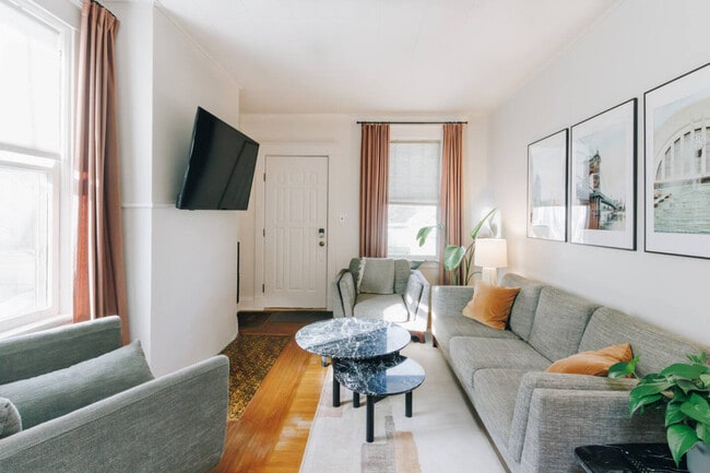 Building Photo - 3508 Tarpis Ave