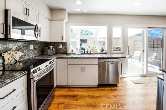 Foto del edificio - 18195 Canyon Ct