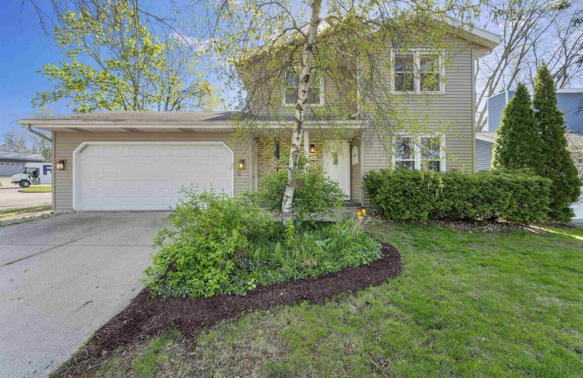 Foto principal - 5719 Highland Way