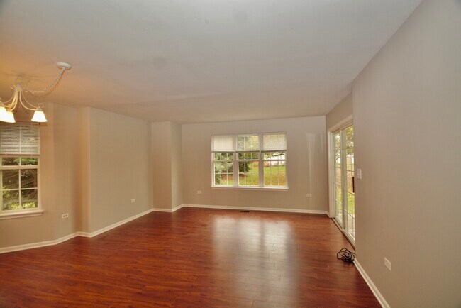 Building Photo - 2611 Cedar Glade Dr