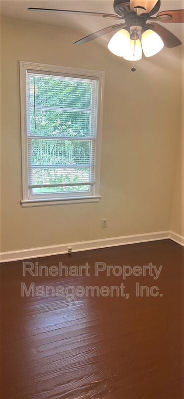 Building Photo - 352 Scoggins St