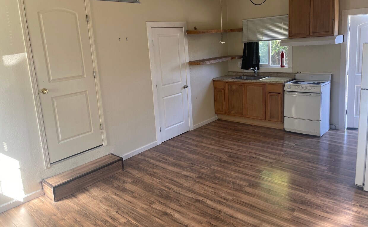 1030 Jasmine Way, El Sobrante, CA 94803 Apartments in El Sobrante, CA