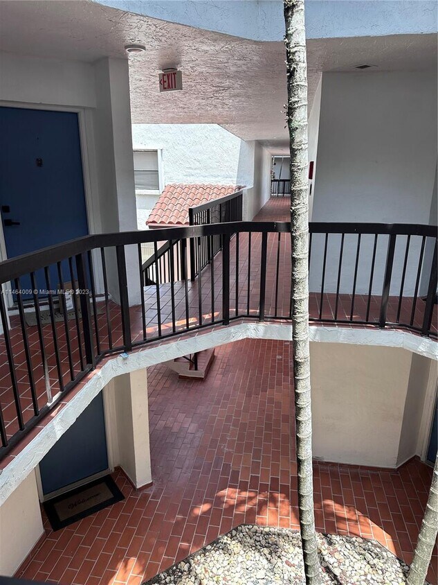 9419 Fontainebleau Blvd Unit 210, Miami, FL 33172 Condo for Rent in