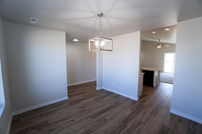 Foto del edificio - 3047 W Dark Sky St