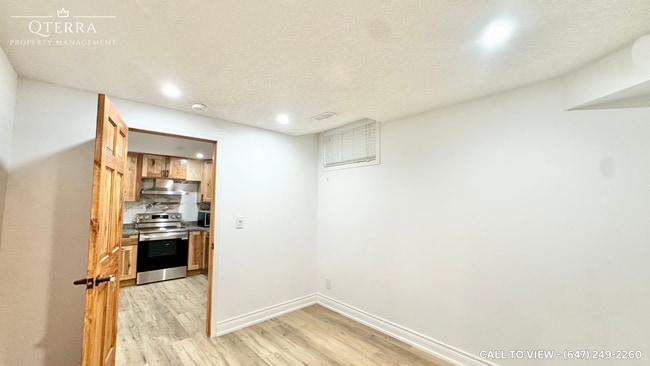 Building Photo - 14 Tweedsdale St
