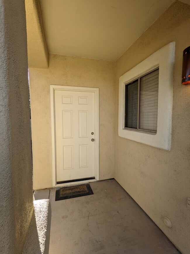 Building Photo - Great Rancho Sahuarita home!