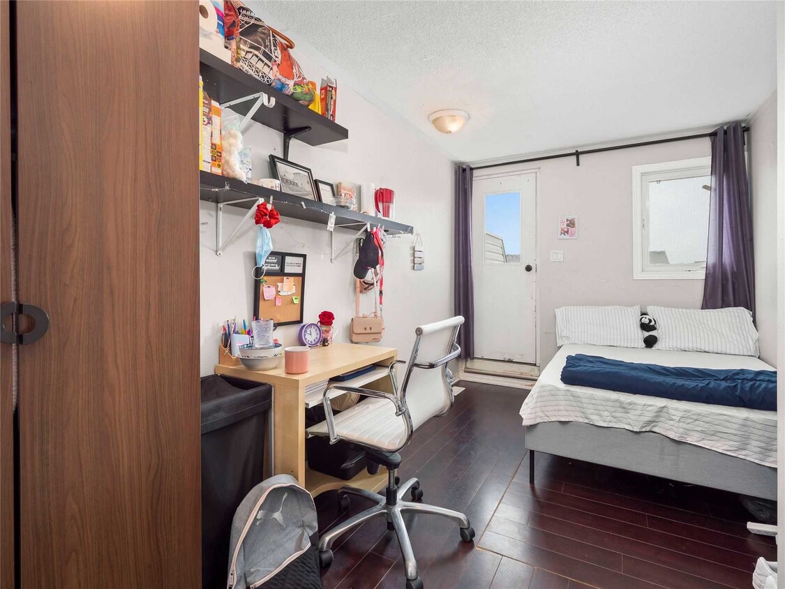 Primary Photo - Deluxe Room - North York