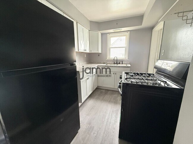 Foto del edificio - 5026 E 86th St