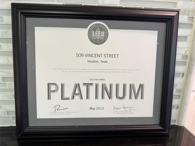 Foto del edificio - 509 Vincent St