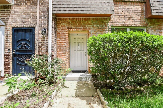 Building Photo - 820 Threadneedle St