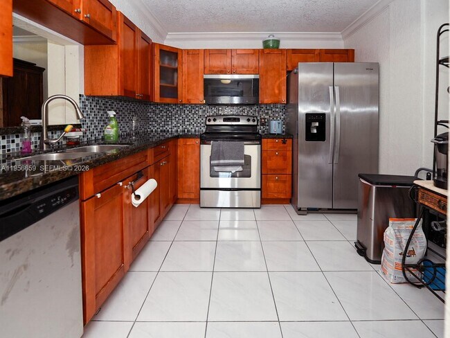 Foto del edificio - 130 S Shore Dr