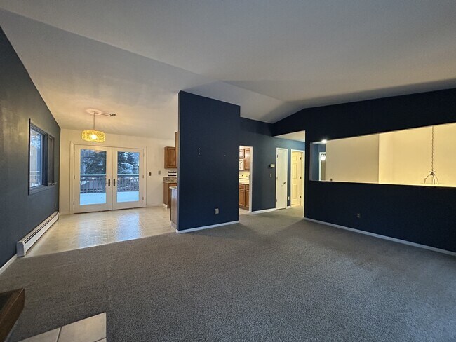 Foto del edificio - 9715 Sinina Pl