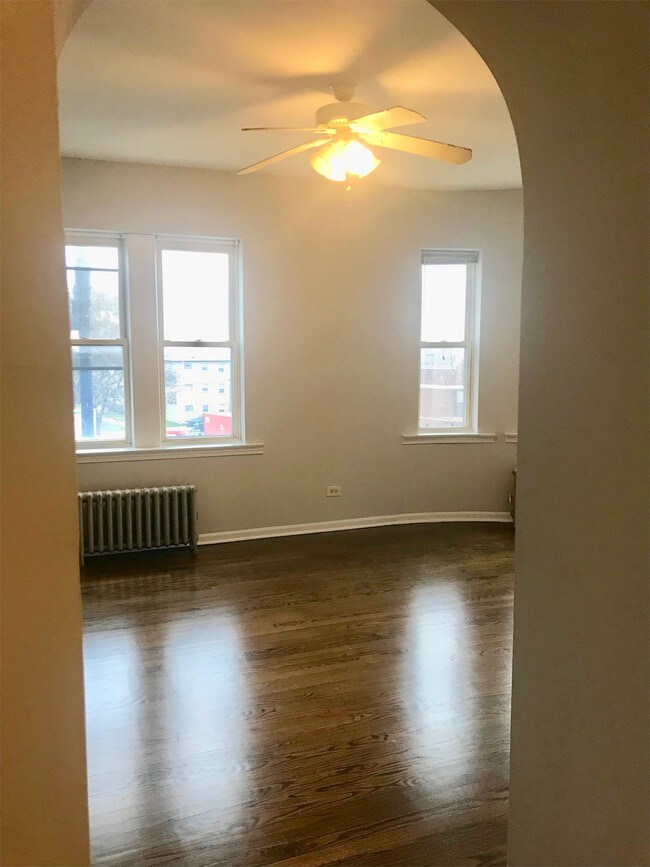 Foto del edificio - 7153 W Grand Ave