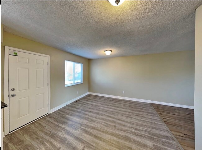 Foto del edificio - 7048 N Lamar St