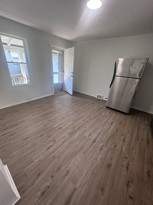 Foto del edificio - 1351 W 83rd St
