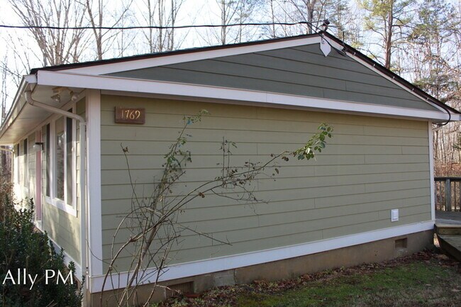 Building Photo - 1769 Grapenut Ln