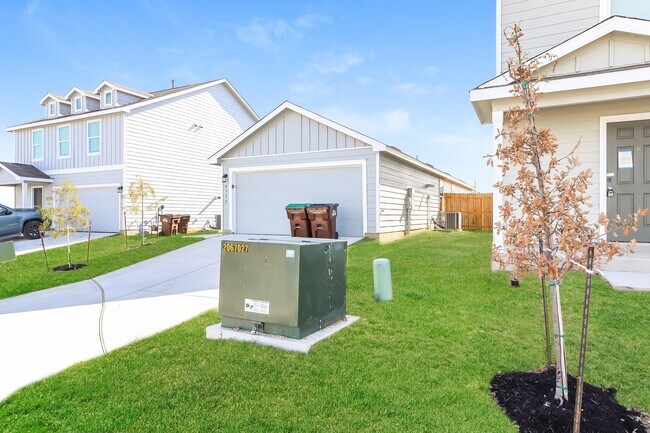 Building Photo - 4332 Levee Rdg