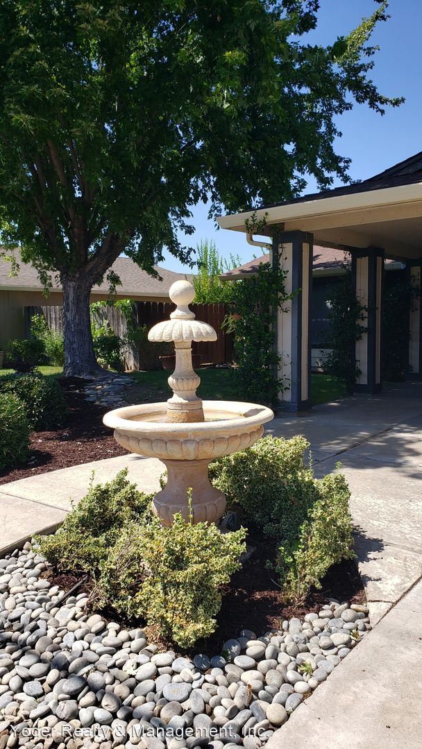 Foto del edificio - 3 br, 2 bath House - 725 E. Milgeo Avenue