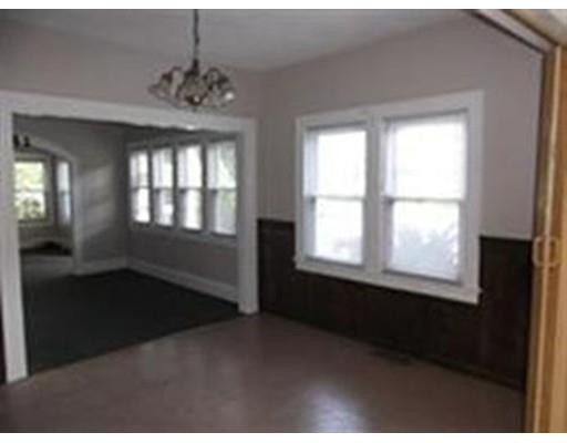 Building Photo - 1644 Allen St
