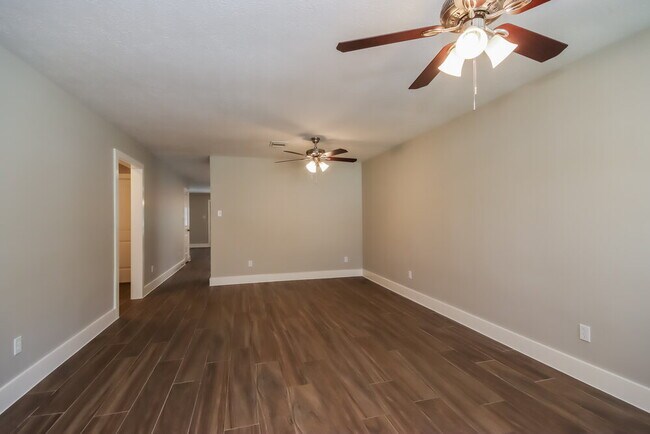 Foto del edificio - 18154 Windy Oaks Ct