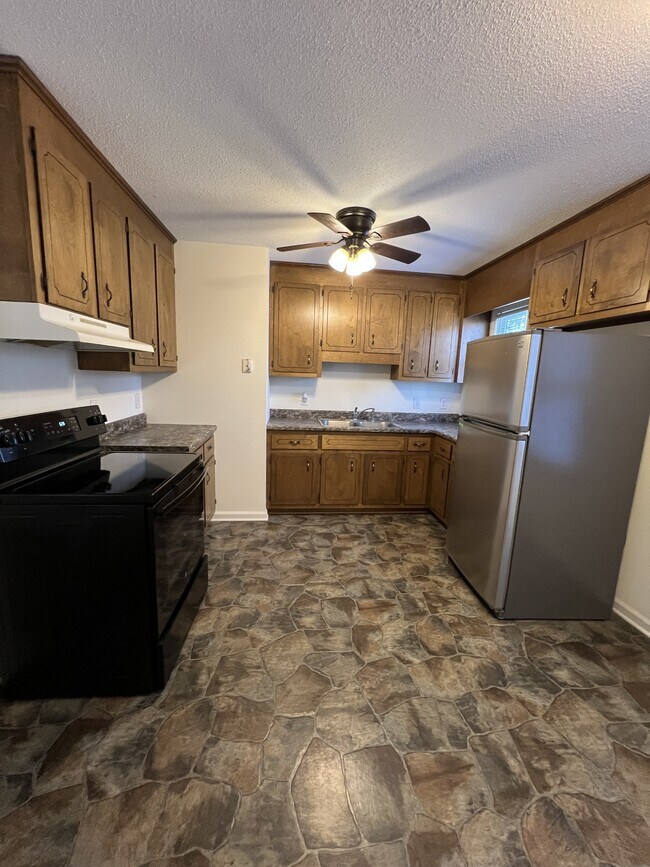 Building Photo - 6066 NC-217