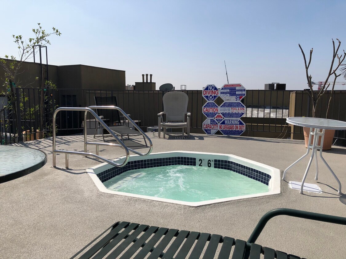 Las Palmas Apartments Apartments 1231 N Las Palmas Ave Los Angeles