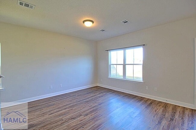 Building Photo - 106 Centennial Ct