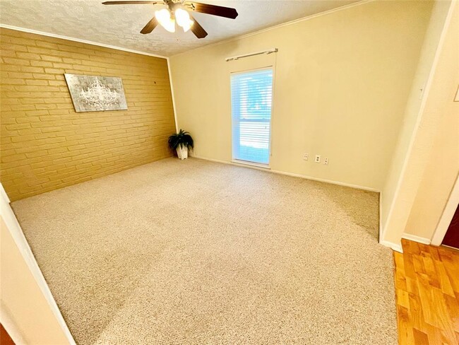 Building Photo - 3764 Laura Leigh Dr