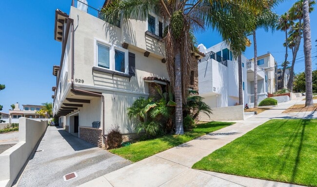 LUXURIOUS-CONTEMPORARY TOWNHOUSE W/ AMAZIN... - LUXURIOUS-CONTEMPORARY TOWNHOUSE W/ AMAZIN...